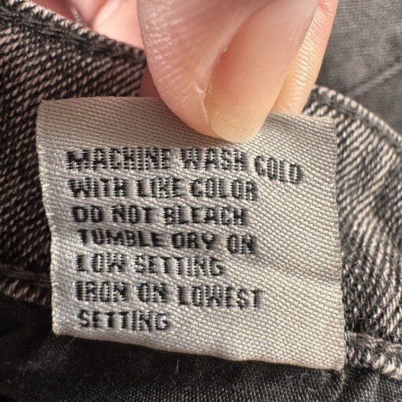 Tractr Button Me Up Grey High Rise Stretch Distressed Crop Jeans Sz 4/27 NWT - Picture 13 of 13